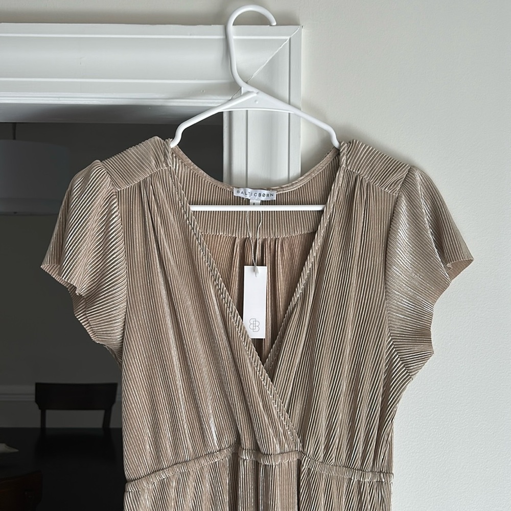 Baltic Born Gold Athena Pleated Maxi Dress. Size Large.